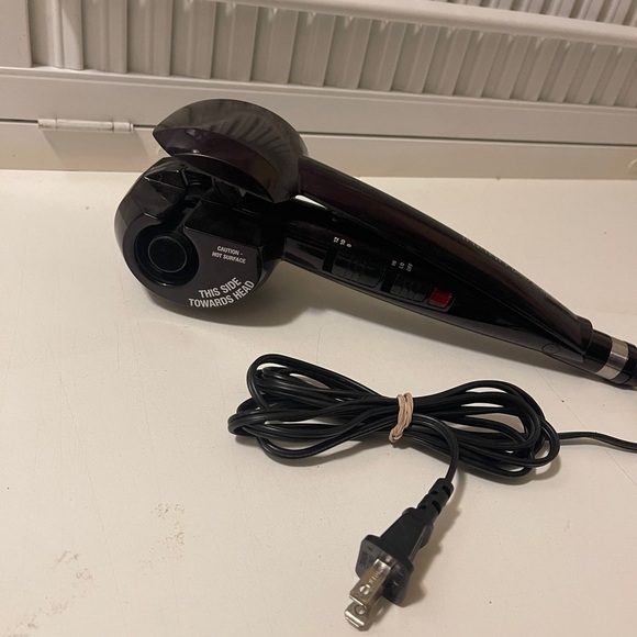 Infiniti Pro by Conair Curl Secrets
Ceramic Curling Iron Tool - Maroon - Picture 3 of 12